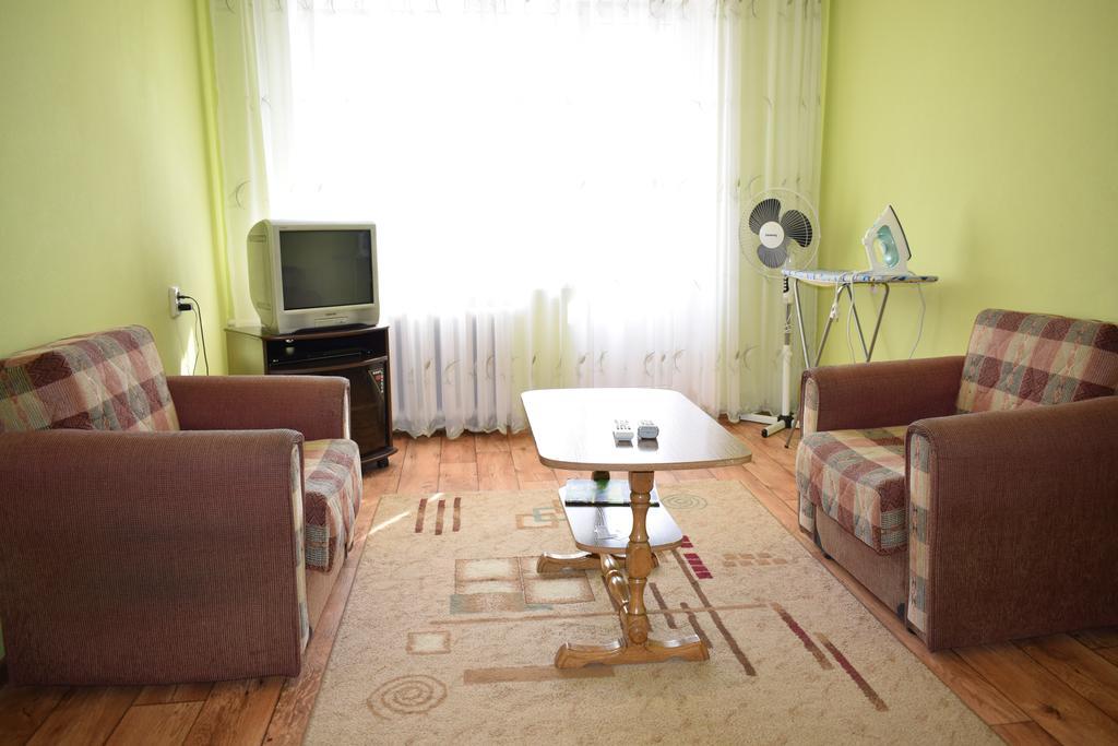 Apartment On Vasylya Chervoniya 67 Rivne Esterno foto