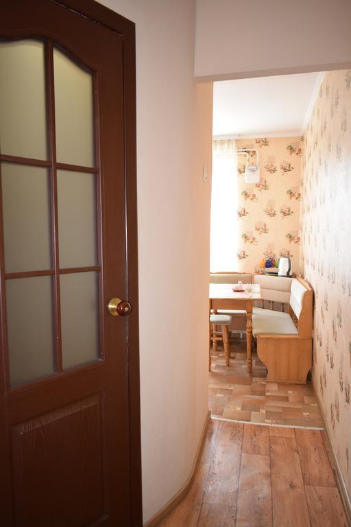 Apartment On Vasylya Chervoniya 67 Rivne Esterno foto